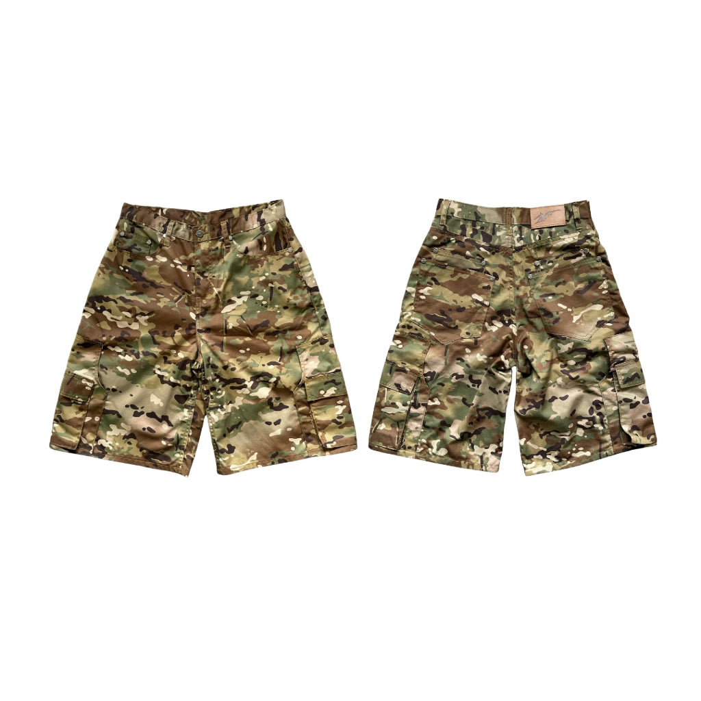 Field Chaser Shorts - 22WRLDWIDEE