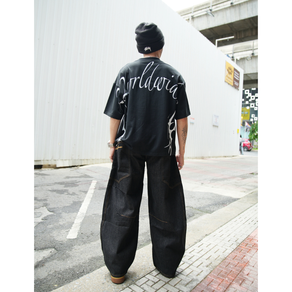 AD104 Explosive Love Tee