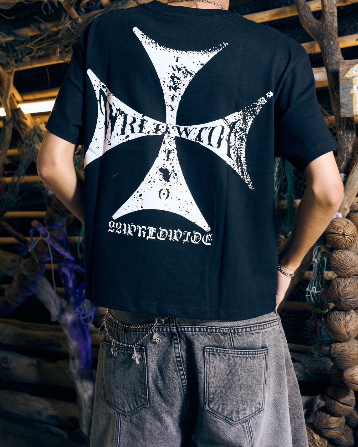 Outlaw Cross BoxyTee