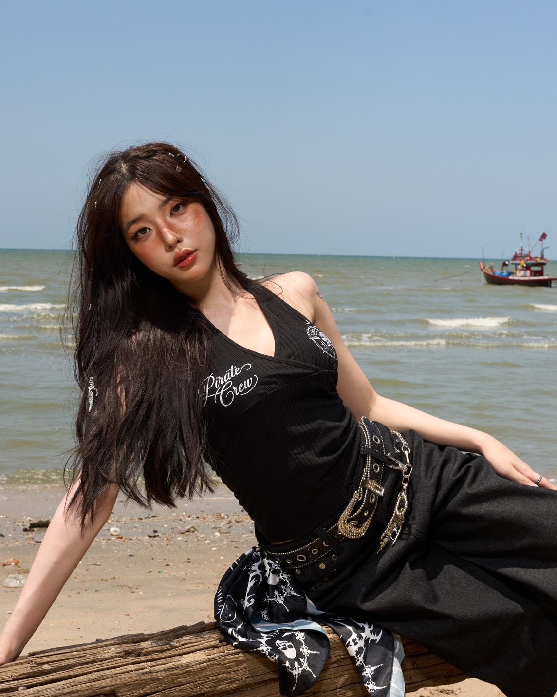 Pirate Crew Halper top
