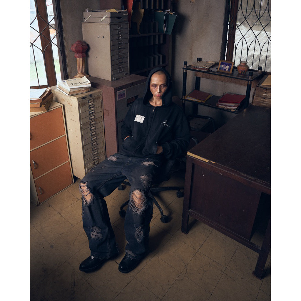 Broken Youth Straight Fit Denim - 22WRLDWIDEE