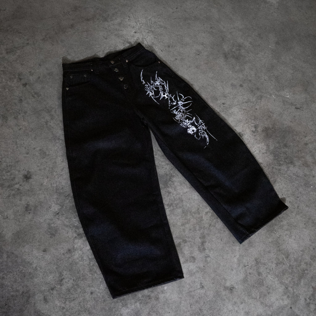 Venom Kiss Baggy Jeans - 22WRLDWIDEE