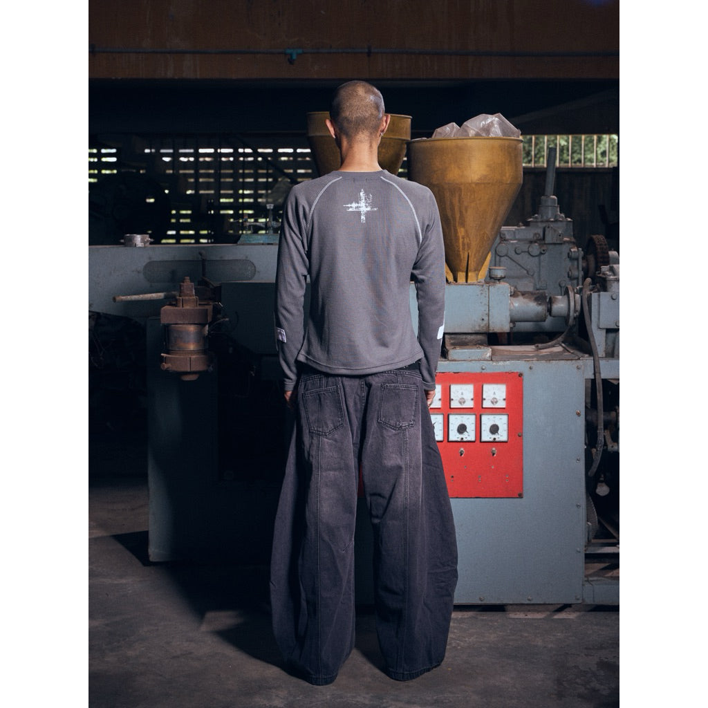 Mended Long-Sleeve Henley - 22WRLDWIDEE